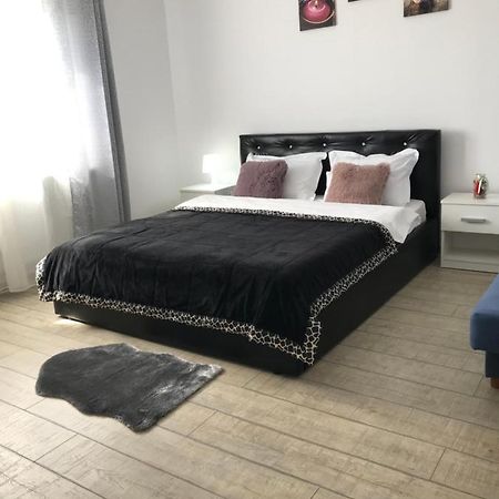 Appartement Cazare Apartament Rasnov Extérieur photo