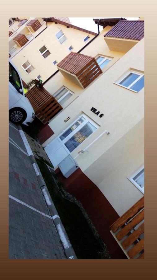 Appartement Cazare Apartament Rasnov Extérieur photo