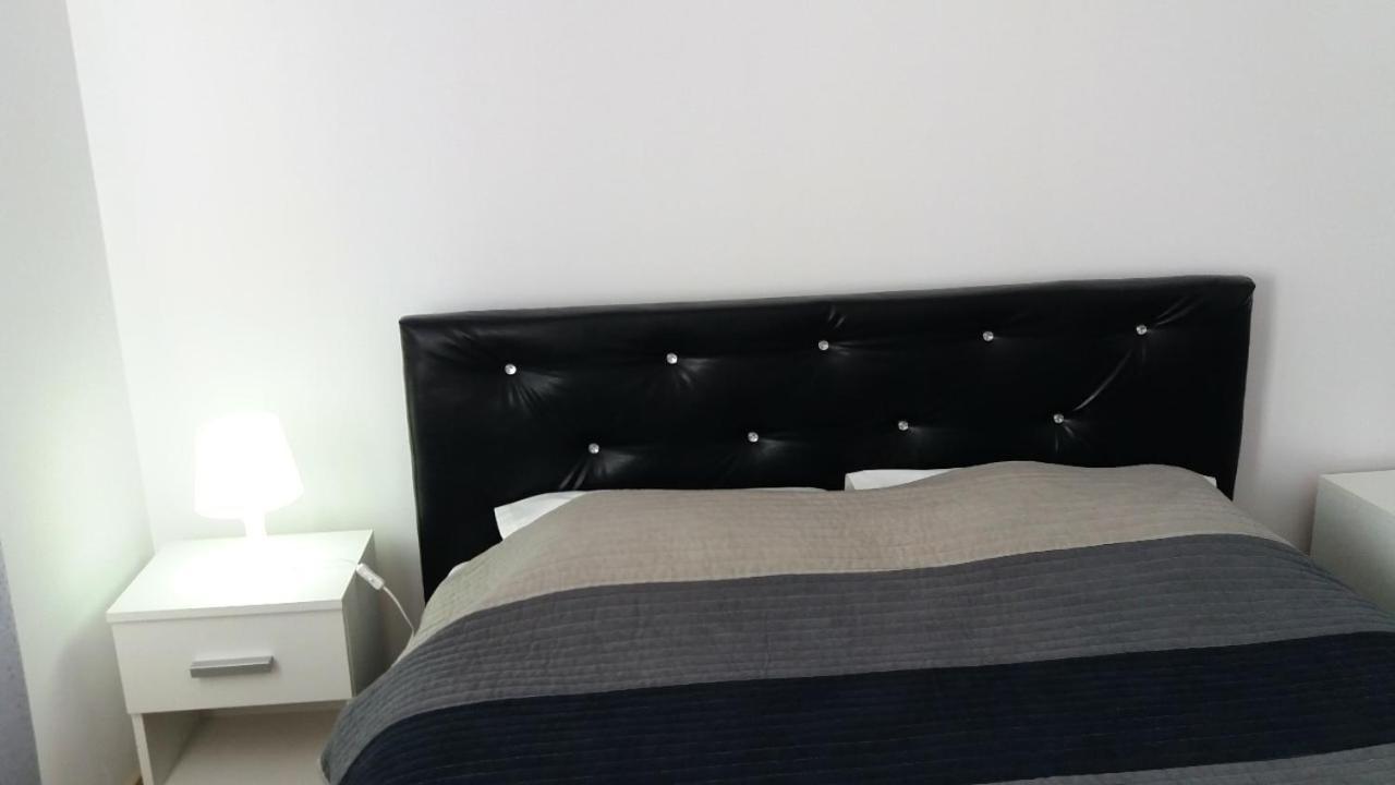 Appartement Cazare Apartament Rasnov Extérieur photo