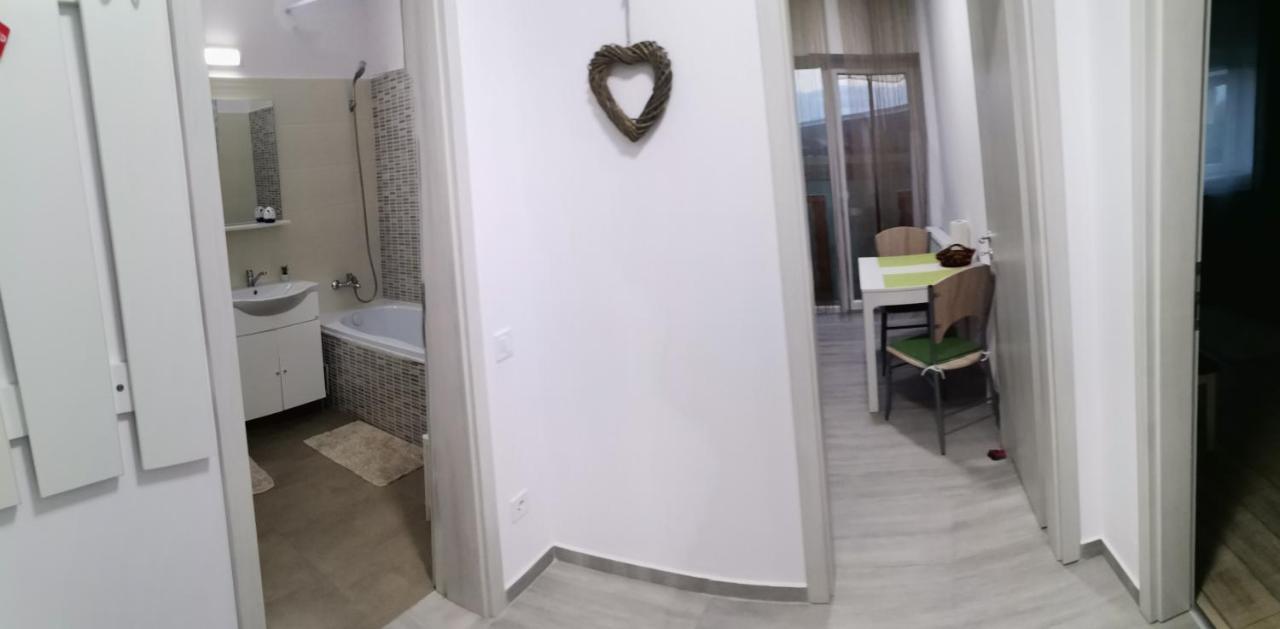 Appartement Cazare Apartament Rasnov Extérieur photo